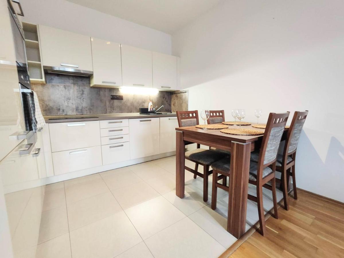 Mills - Free Parking - Balcony With City View - Close To Nivy Mall Bratislava Exterior photo