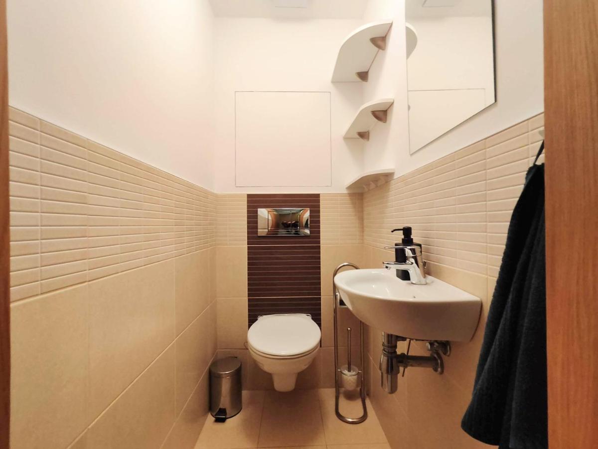 Mills - Free Parking - Balcony With City View - Close To Nivy Mall Bratislava Exterior photo